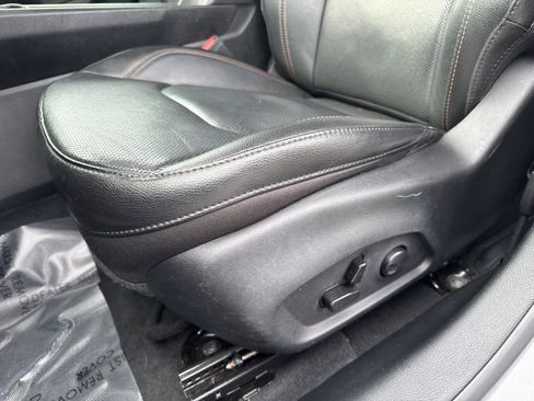 Used 2022 Jeep Compass Limited w/ Elite Group image 15