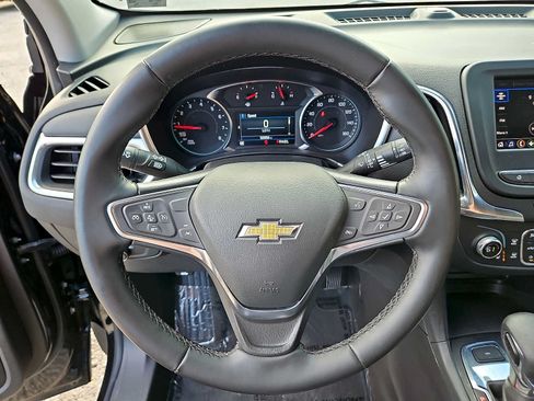 Used 2024 Chevrolet Equinox LT AWD/4WD image 19