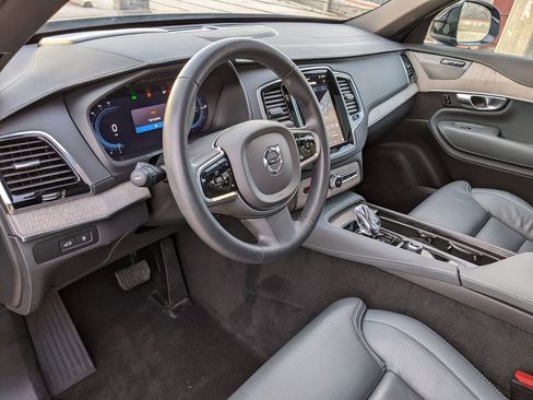 Certified 2024 Volvo XC90 T8 Ultimate w/ Protection Package Premier image 8