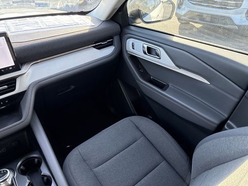 New 2026 Ford Explorer Active image 15