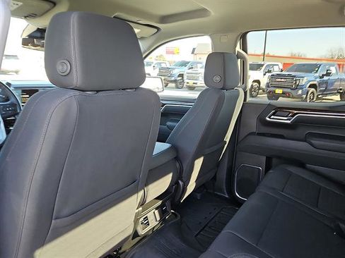 Used 2025 GMC Sierra 1500 Elevation image 10