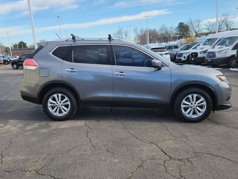Used 2016 Nissan Rogue SV image 17