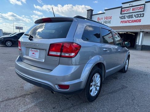 Used 2017 Dodge Journey SXT w/ Premium Group FWD image 19