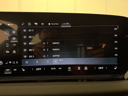 Used 2025 Audi A6 e-tron Premium w/ Ultra Package RWD image 22