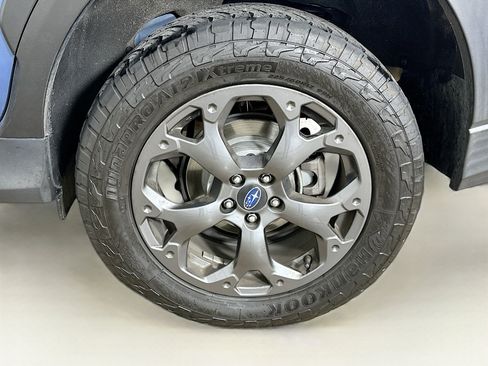 Used 2021 Subaru Crosstrek 2.5i Sport w/ Moonroof Package image 11