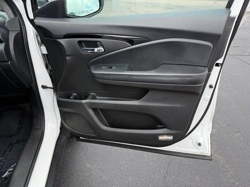 Used 2022 Honda Pilot Touring image 37