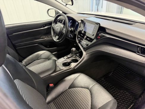 Used 2023 Toyota Camry SE FWD image 29