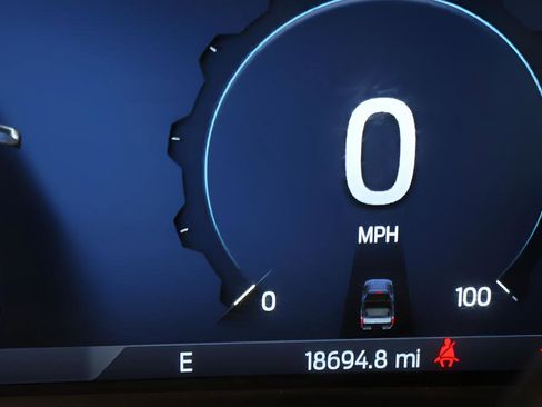 Used 2025 Ford F250 Platinum image 17