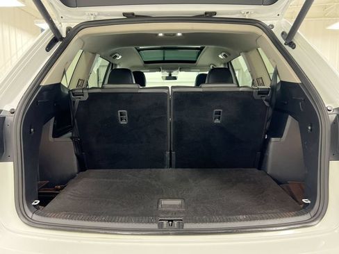 Used 2023 Volkswagen Atlas SE w/ Panoramic Sunroof Package FWD image 24