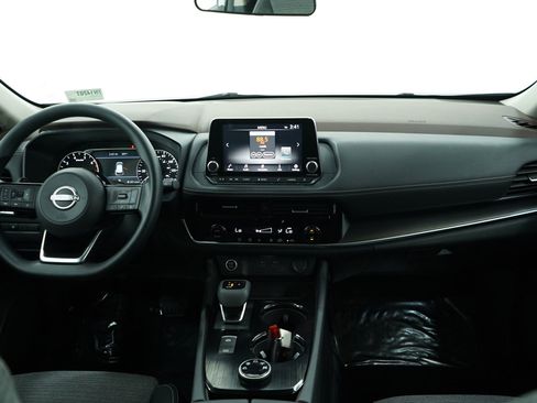 Used 2022 Nissan Rogue SV image 13