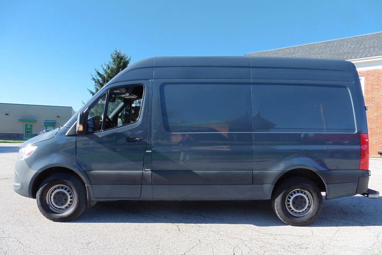 Used 2019 Mercedes-Benz Sprinter 144 image 25