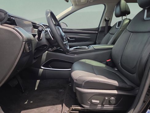 Used 2024 Hyundai Tucson Limited FWD image 25