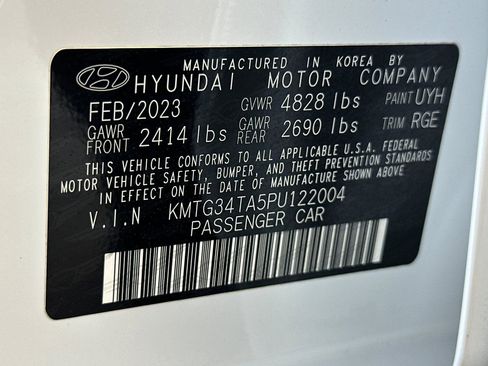Used 2023 Genesis G70 2.0T w/ Sport Prestige Package AWD/4WD image 38