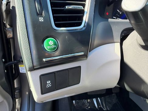 Used 2013 Honda Civic LX image 23