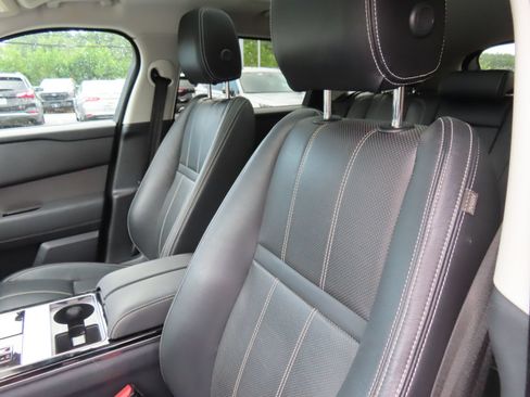 Used 2023 Land Rover Range Rover Velar S AWD/4WD image 25