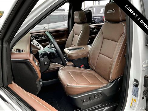 Used 2023 Chevrolet Tahoe High Country AWD/4WD image 21