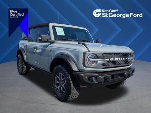 Certified 2022 Ford Bronco Badlands AWD/4WD image 1