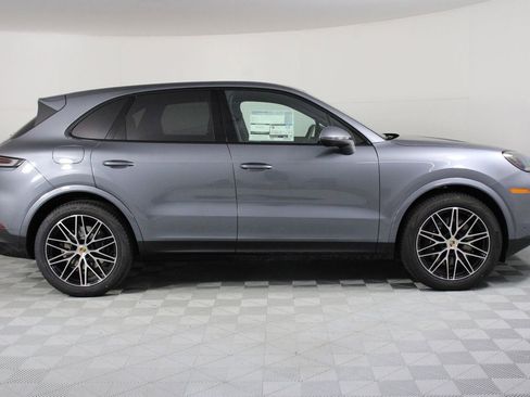 New 2026 Porsche Cayenne AWD/4WD image 8