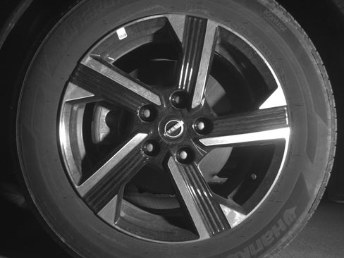 Used 2025 Nissan Sentra SV FWD image 12