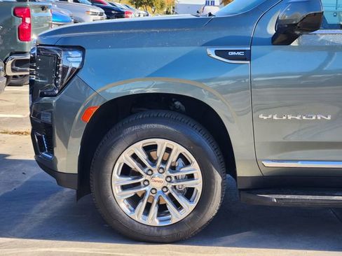 Used 2024 GMC Yukon SLT image 9