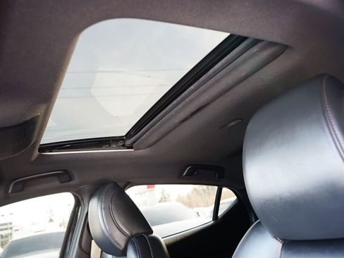 Used 2022 MAZDA MAZDA3 s image 25