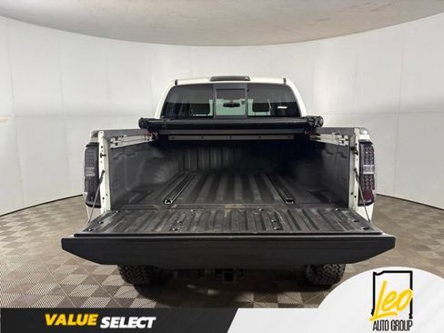 Used 2016 Nissan Frontier SV w/ SV Value Truck Package AWD/4WD image 20