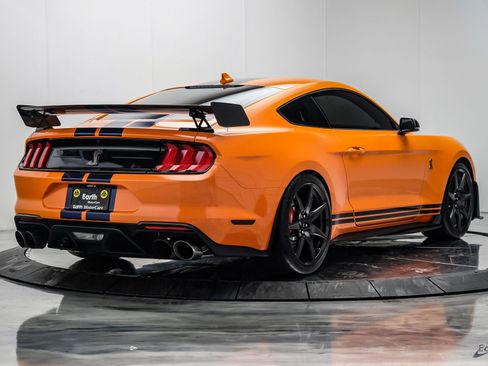 Used 2020 Ford Mustang Shelby GT500 w/ Carbon Fiber Track Pack RWD image 21