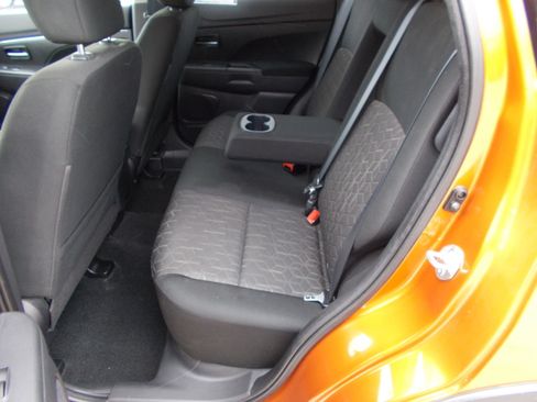 Used 2023 Mitsubishi Outlander Sport SE image 10