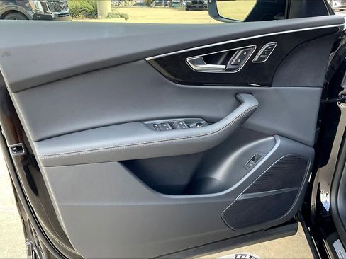 New 2026 Audi Q8 Premium Plus image 10