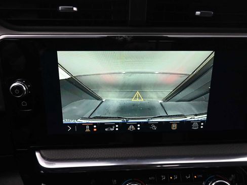 New 2026 GMC Sierra 1500 Denali w/ Denali Reserve Package AWD/4WD image 14