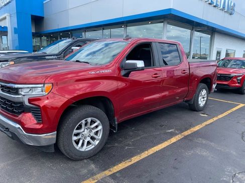 Used 2023 Chevrolet Silverado 1500 LT w/ Protection Package AWD/4WD image 2