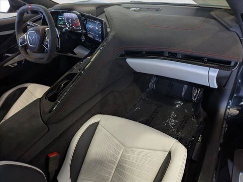 Used 2023 Chevrolet Corvette Stingray Premium Cpe RWD image 18