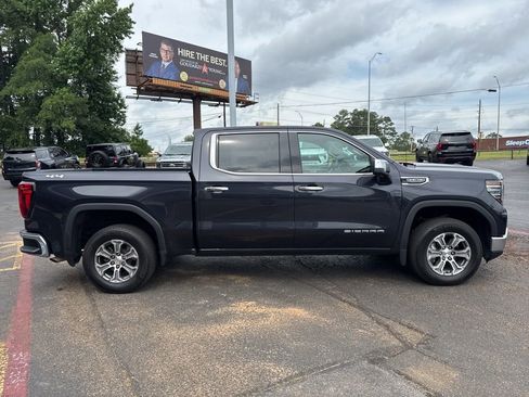 Used 2024 GMC Sierra 1500 SLT AWD/4WD image 5