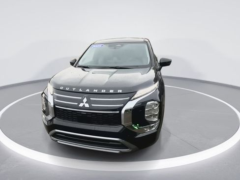 New 2025 Mitsubishi Outlander SE image 4