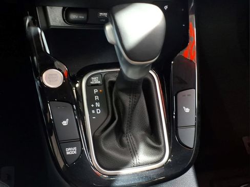 Used 2025 Kia Soul EX FWD image 12