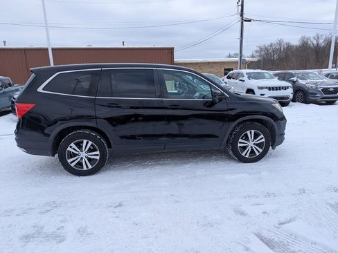 Used 2017 Honda Pilot EX-L image 2