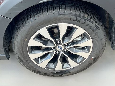 Used 2025 Subaru Outback Limited XT AWD/4WD image 32