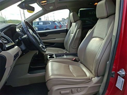 Used 2022 Honda Odyssey Elite image 13