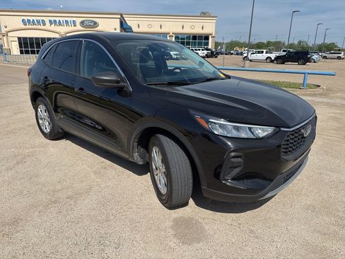 Used 2023 Ford Escape Active image 18