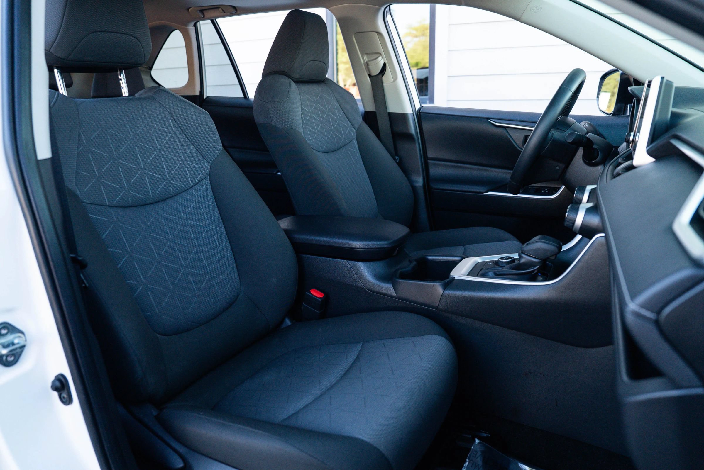 Used 2024 Toyota RAV4 XLE w/ Convenience Package AWD/4WD image 21