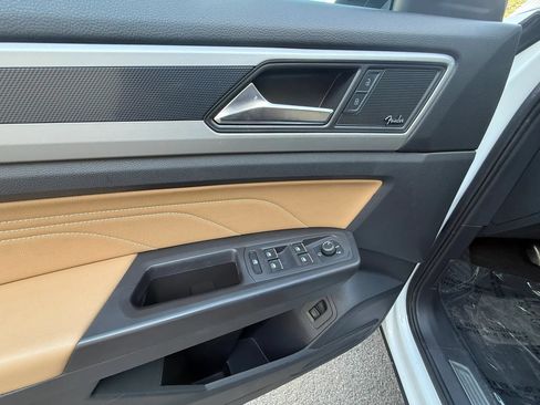 Used 2023 Volkswagen Atlas Cross Sport SEL Premium R-Line AWD/4WD image 18