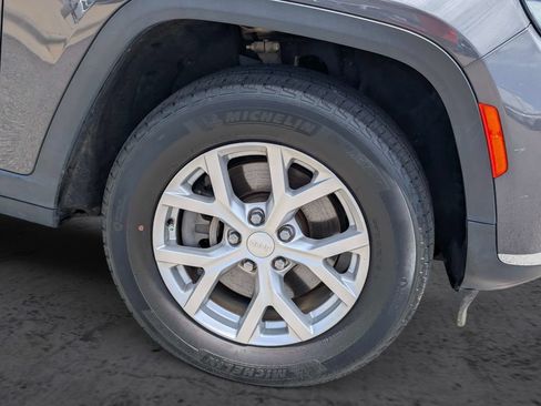 Used 2023 Jeep Grand Cherokee L Limited RWD image 5