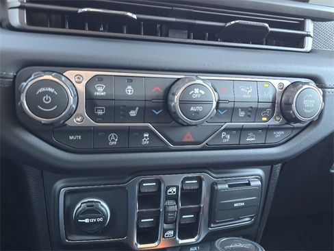 New 2026 Jeep Gladiator Rubicon image 13