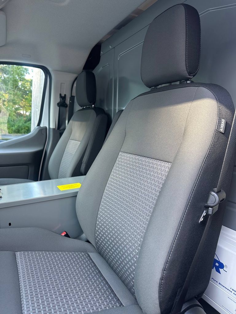 Used 2024 Ford E-Transit Low Roof RWD image 13