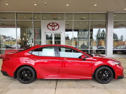 New 2026 Toyota Camry SE image 3