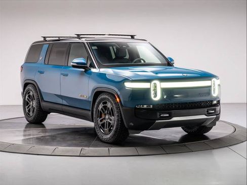 Used 2023 Rivian R1S Adventure Quad AWD/4WD image 7
