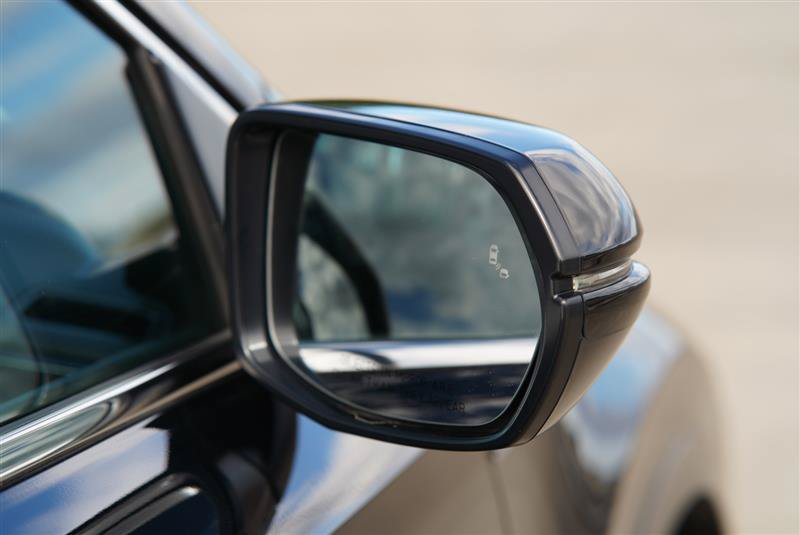 Used 2020 Honda CR-V Touring image 35