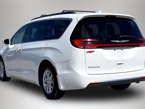 Certified 2022 Chrysler Pacifica Touring-L FWD image 4