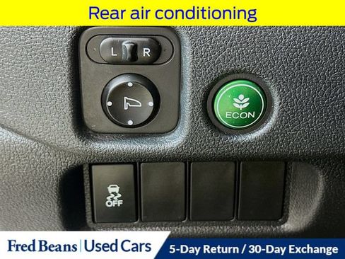 Used 2017 Honda Pilot EX-L image 12