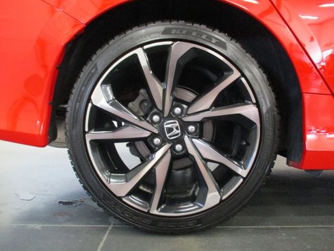 Used 2020 Honda Civic Sport image 25